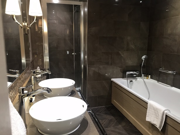 New Hall hotel bathroom 